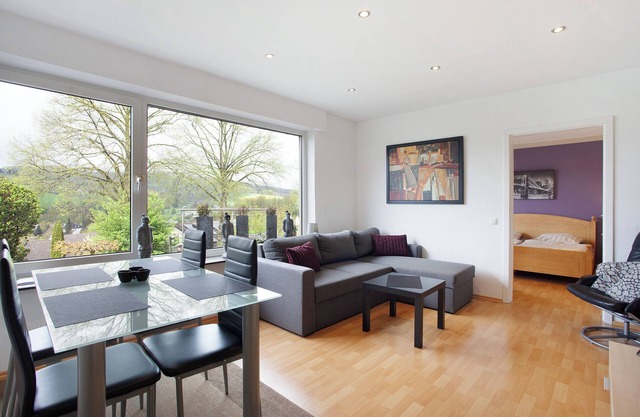 Apartment "Keil" with Mountain View, Private Terrace & Wi-Fi