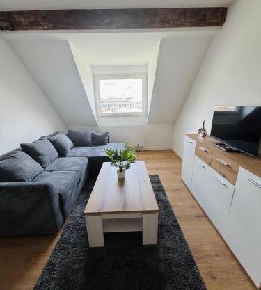 Apartment- Kernsaniert-Düsseldorf Bilk