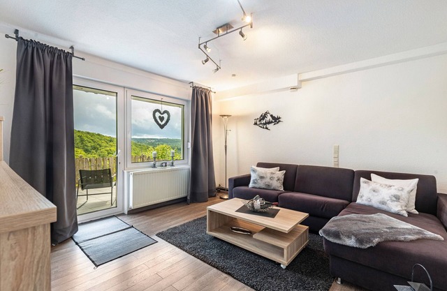 Apartment 'Klein Aber Fein' with Shared Terrace, Shared Garden and Wi-Fi