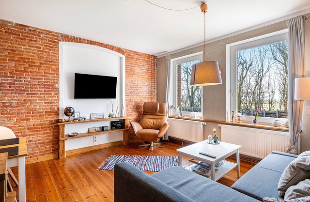 Apartment 'Koogbutze' with Shared Terrace and Shared Garden