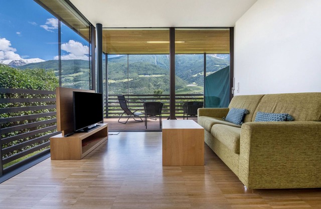 Apartment 'Kortscherhof Depandance 2' with Mountain View, Private Terrace and Wi-Fi