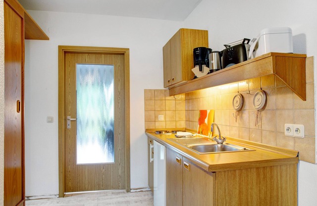 Apartment 'Kreuzbachhof - 8' with Lake View, Private Terrace and Private Garden