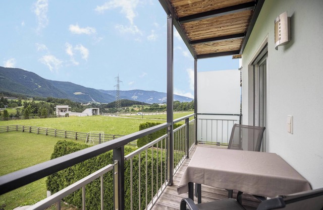 Apartment 'Kronsun Harmonie' with Mountain View, Shared Garden and Wi-Fi