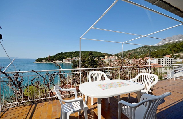 Apartment Ksenija (32561-A2) - Drvenik