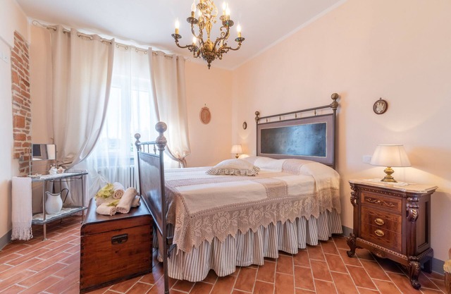 Apartment 'L'Olivo Casa del Nonno Bingheri' with Shared Garden & Wi-Fi