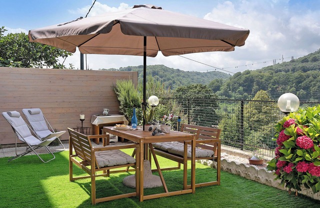 Apartment 'La Casa Di Giosy' with Private Garden and Wi-Fi