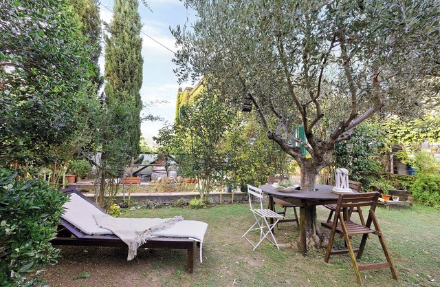Apartment 'La Casa Di Giobatta' with Mountain View, Wi-Fi and Air Conditioning