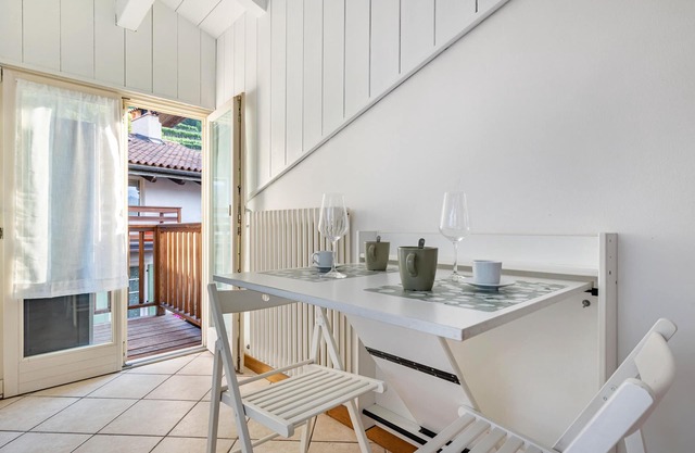 Apartment 'La Casa Del Gelso' with Mountain View, Balcony and Wi-Fi