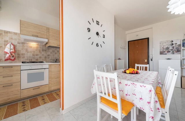 Apartment 'La Casa del Sole' close to the Sea with Balcony & Wi-Fi