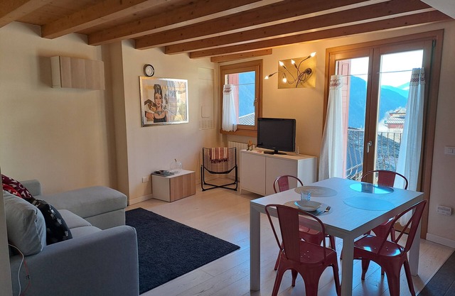 Apartment 'La Casa Di Allegra' with Mountain View and Balcony