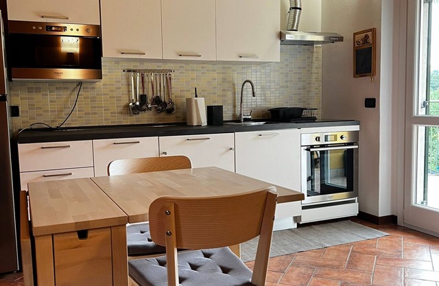 Apartment 'La Casa Di Elide' with Private Terrace and Wi-Fi