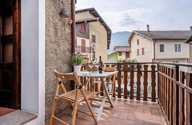 Apartment 'La Casa Di Ketty' with Mountain View and Private Terrace