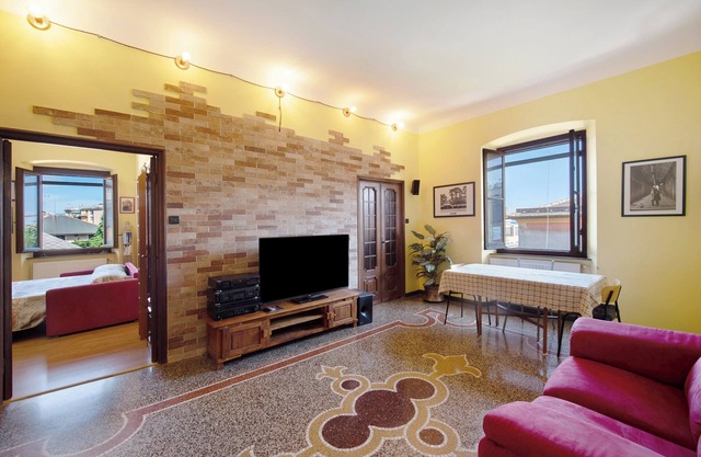 Apartment 'La Casa Di Zio Paolo' with Wi-Fi