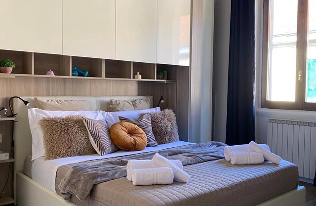 Apartment 'La Cùrt Monza' with Balcony, Wi-Fi and Air Conditioning