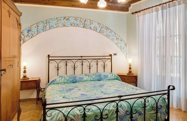 Apartment 'La Rocca di Efisio - Freisa' with Balcony, Wi-Fi and Air Conditioning
