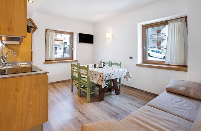 Apartment "La Casa di Armando Ermellini" with Mountain View, Garden & Wi-Fi