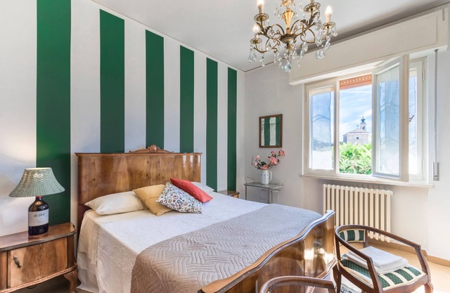 Apartment 'La Maison De Mely' with Private Terrace, Wi-Fi and Air Conditioning