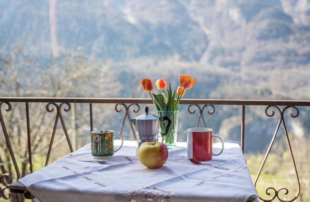 Apartment "La Mansarda di Chiara e Silvio" close to Skiing Area with Mountain View
