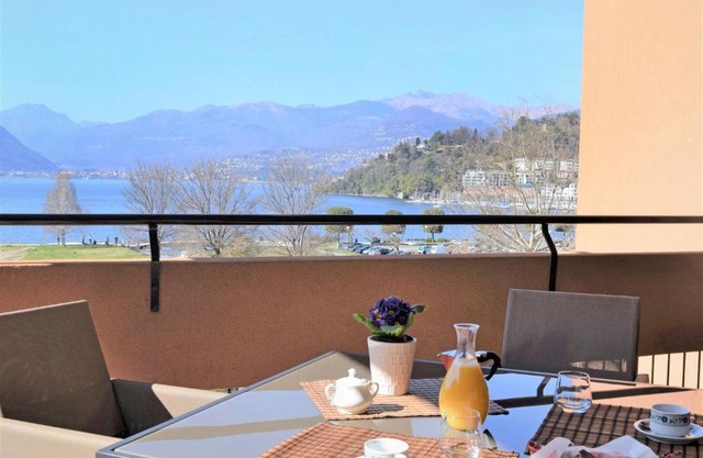 Apartment La Perla di Laveno by Interhome
