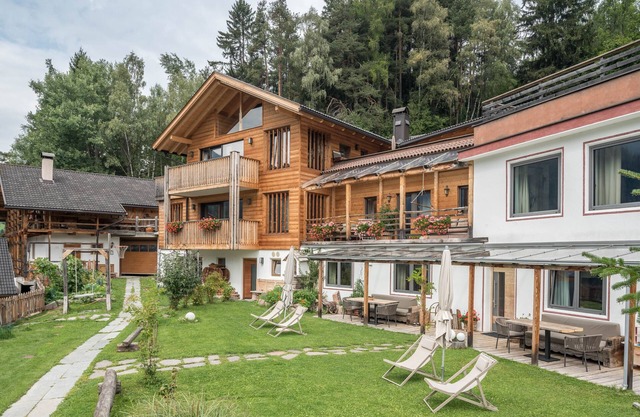 Apartment 'La Plates - Daduman' with Mountain View, Terrace & Wi-Fi