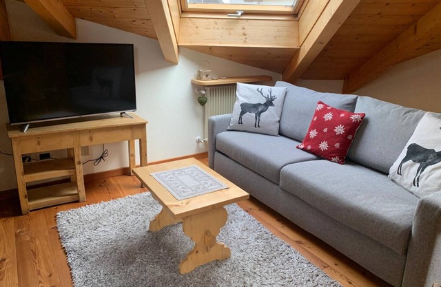 Apartment 'La Rocca' with Mountain View and Wi-Fi