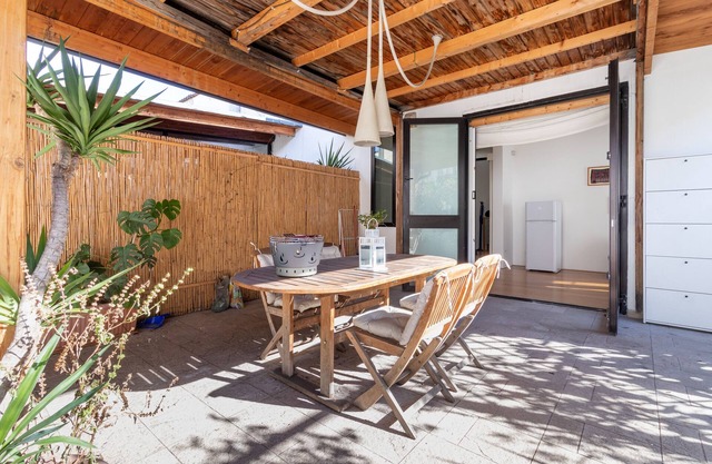 Apartment "La Terrazza Di Francesco" with Private Terrace, Wi-Fi & Air Conditioning
