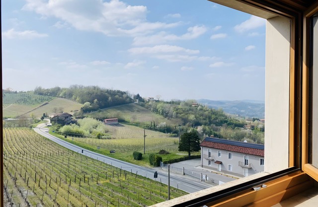 Apartment 'La Terrazza' with Mountain View, Wi-Fi and Air Conditioning