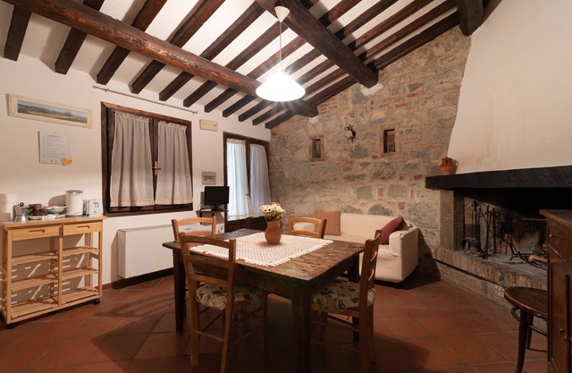 Apartment "La Vecchia Fornace Casa Bianca" with Shared Pool & Wi-Fi