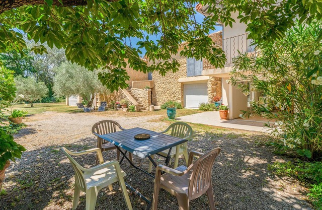 Apartment 'La Velle' with Private Terrace, Private Garden and Wi-Fi