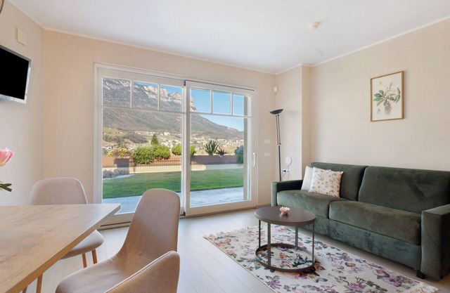 Apartment 'Landhaus Antonius Suite Maximus' with Mountain View, garden and Air Conditioning