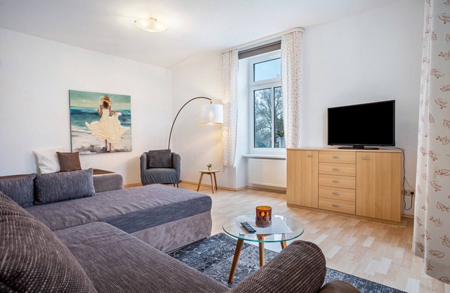 Apartment 'Landhaus 5' with Shared Garden, Balcony and Wi-Fi
