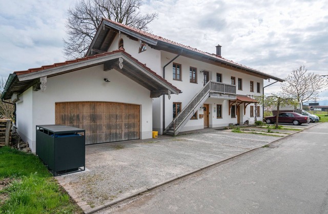 Apartment 'Landnest' with Mountain View, Balcony and Wi-Fi