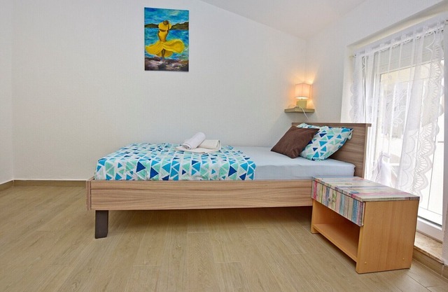 Apartment Laura D with shared Pool
