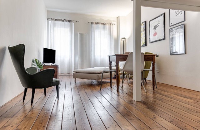 Apartment 'Le Etrusche stylish Flat In Pistoia' with Wi-Fi and Air Conditioning
