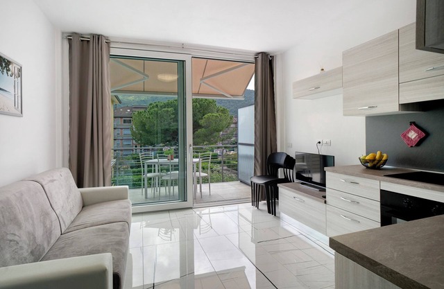 Apartment 'Le Vigne Marina Di Andora' with Balcony, Wi-Fi and Air Conditioning