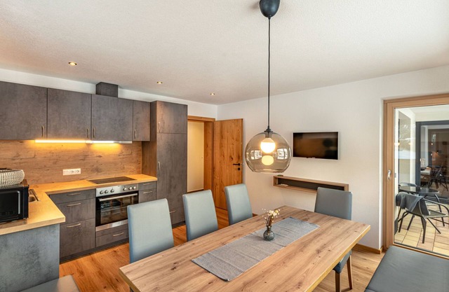 Apartment Leo by Interhome
