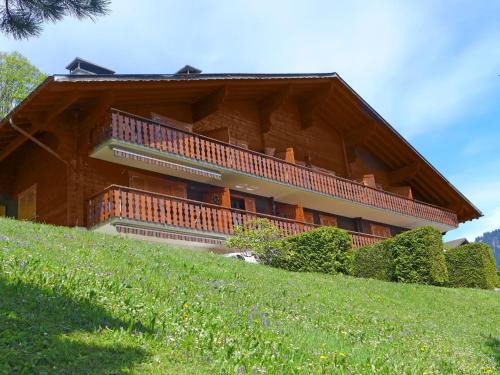 Apartment Les Aiguilles d'Argent 10 by Interhome