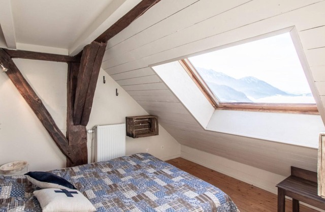 Apartment 'Les Anailles' with Mountain View, Shared Terrace and Wi-Fi