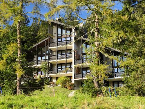 Apartment Les Beluardes Bl- 151-2 by Interhome