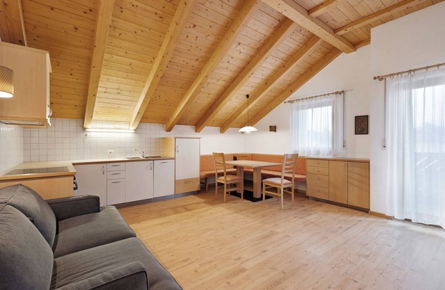 Apartment 'Linder 22' with Mountain View, Shared Pool and Wi-Fi