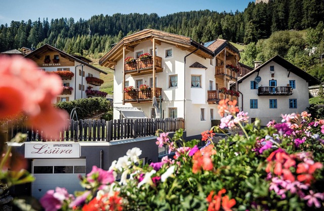Apartment 'Lisüra Boè' with Mountain View and Wi-Fi