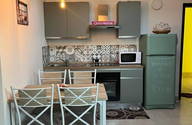 Apartment located a few minutes' drive from downtown, harbor and southern waterfront