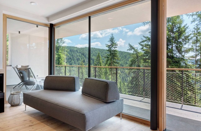 Apartment 'Lodge Pinus Cembra' with Mountain View, Private Terrace and Wi-Fi