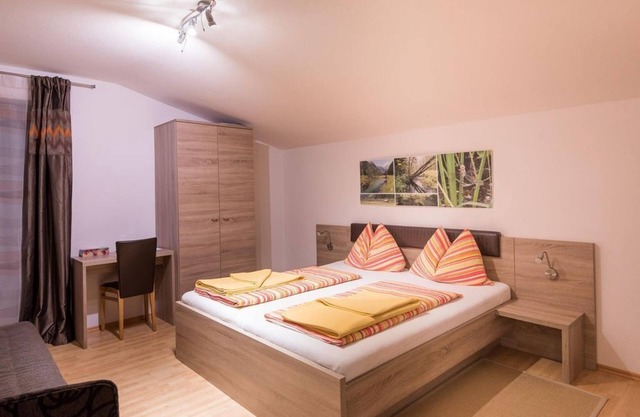 Apartment LONZA - Guesthouse Zwischenberger *