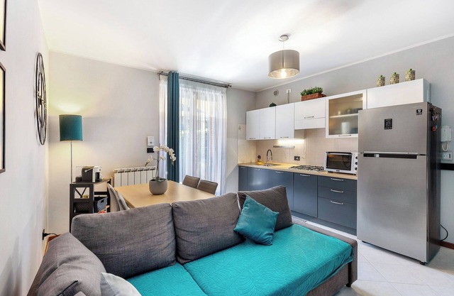 Apartment 'Lugana Garten Heim' with Private Garden, Wi-Fi and Air Conditioning