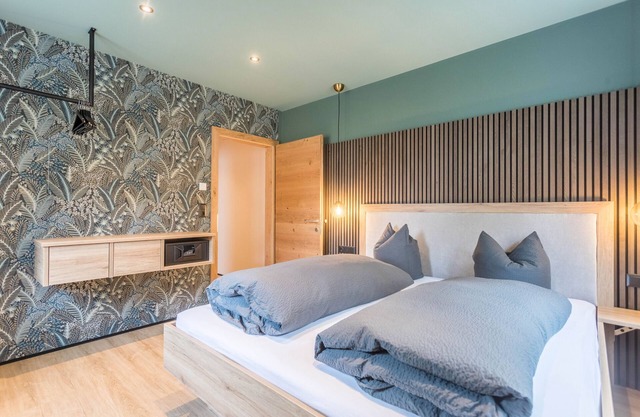 Apartment 'Luisalle Top 3' with Mountain View, Balcony and Wi-Fi