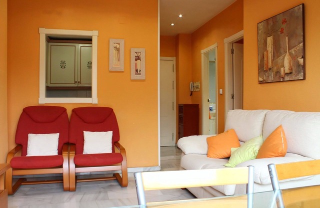 Apartment 'Luminoso Y Acogedor' with Mountain View, Wi-Fi and Air Conditioning