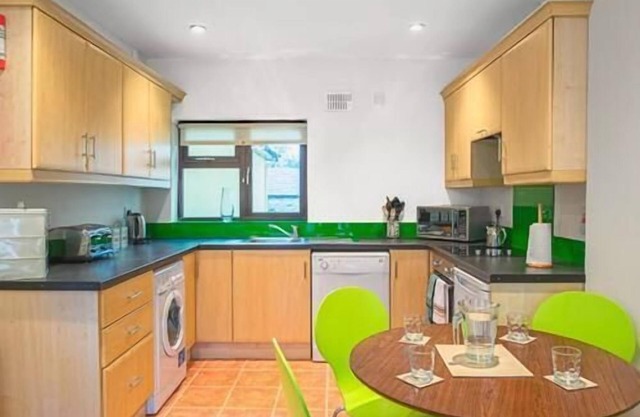 Apartment-Luxury-Private Bathroom-2A