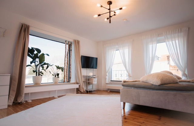 Apartment 'Luxus Am Bauhausmuseum' with Private Terrace, Private Garden and Wi-Fi