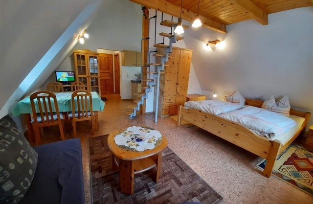 Apartment Mühlental, 1 living-/SR + sleeping loft - Ferienhof Wilfert